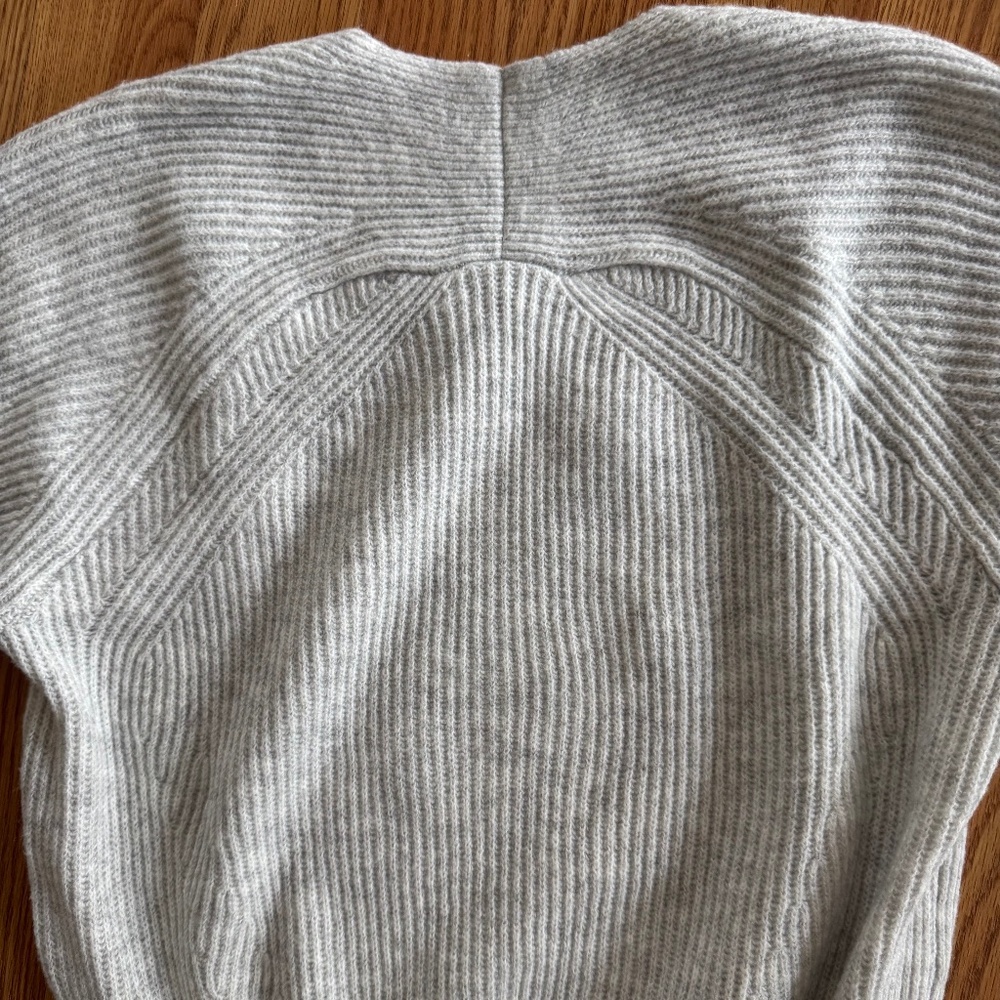 WHBM Ribbed Raglan Fitted Sweater - Picture 7 of 9
